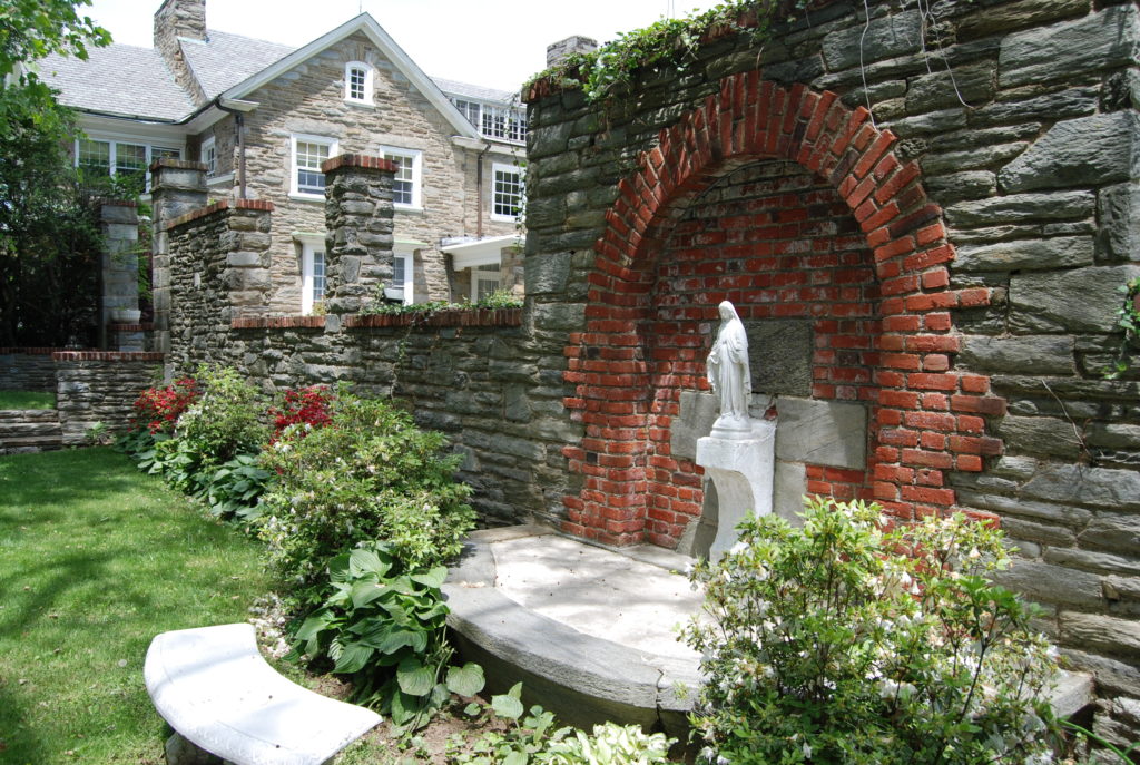 Mary Statue Brick Highlight